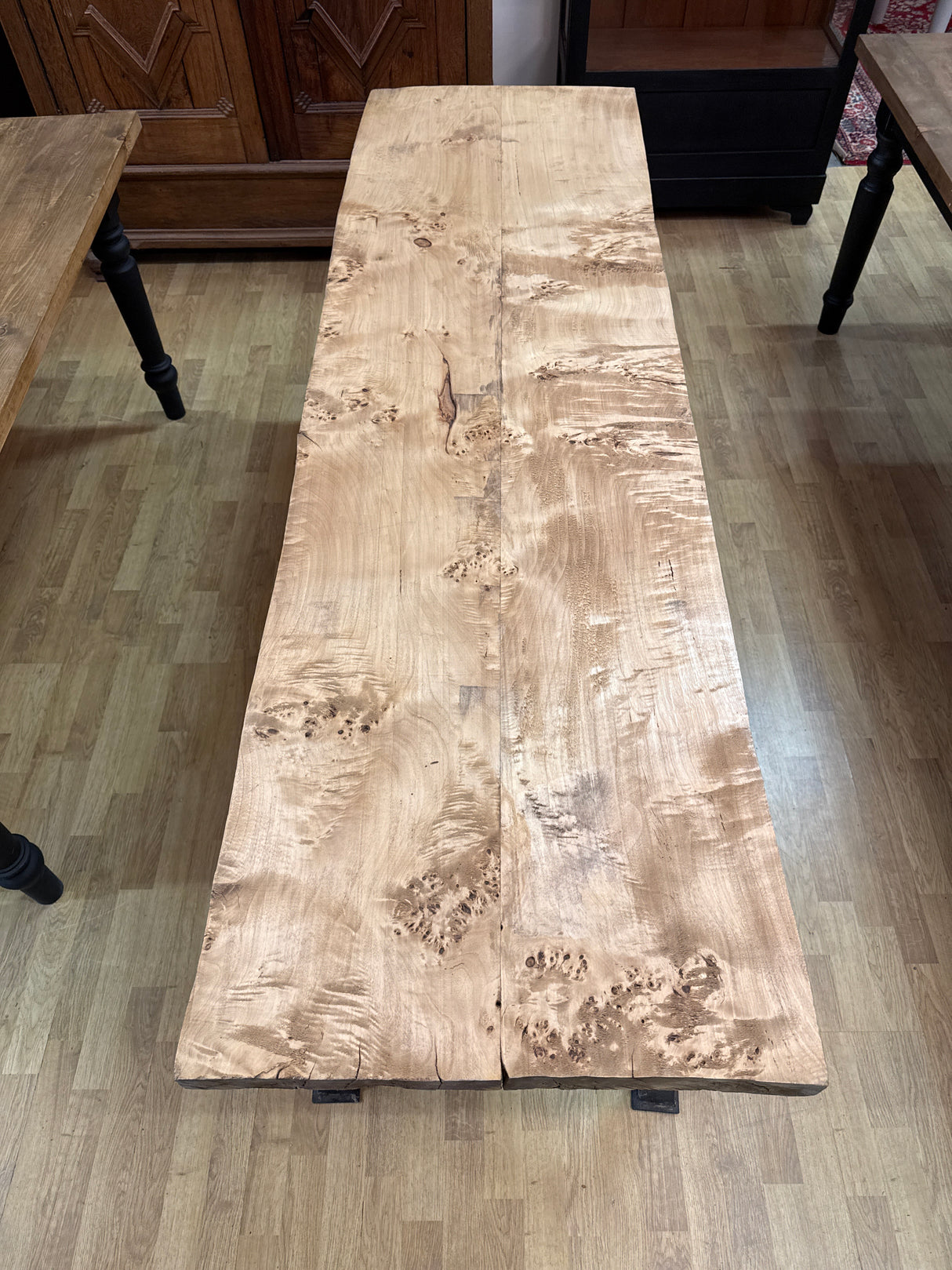 Mahtava lankkupöytä