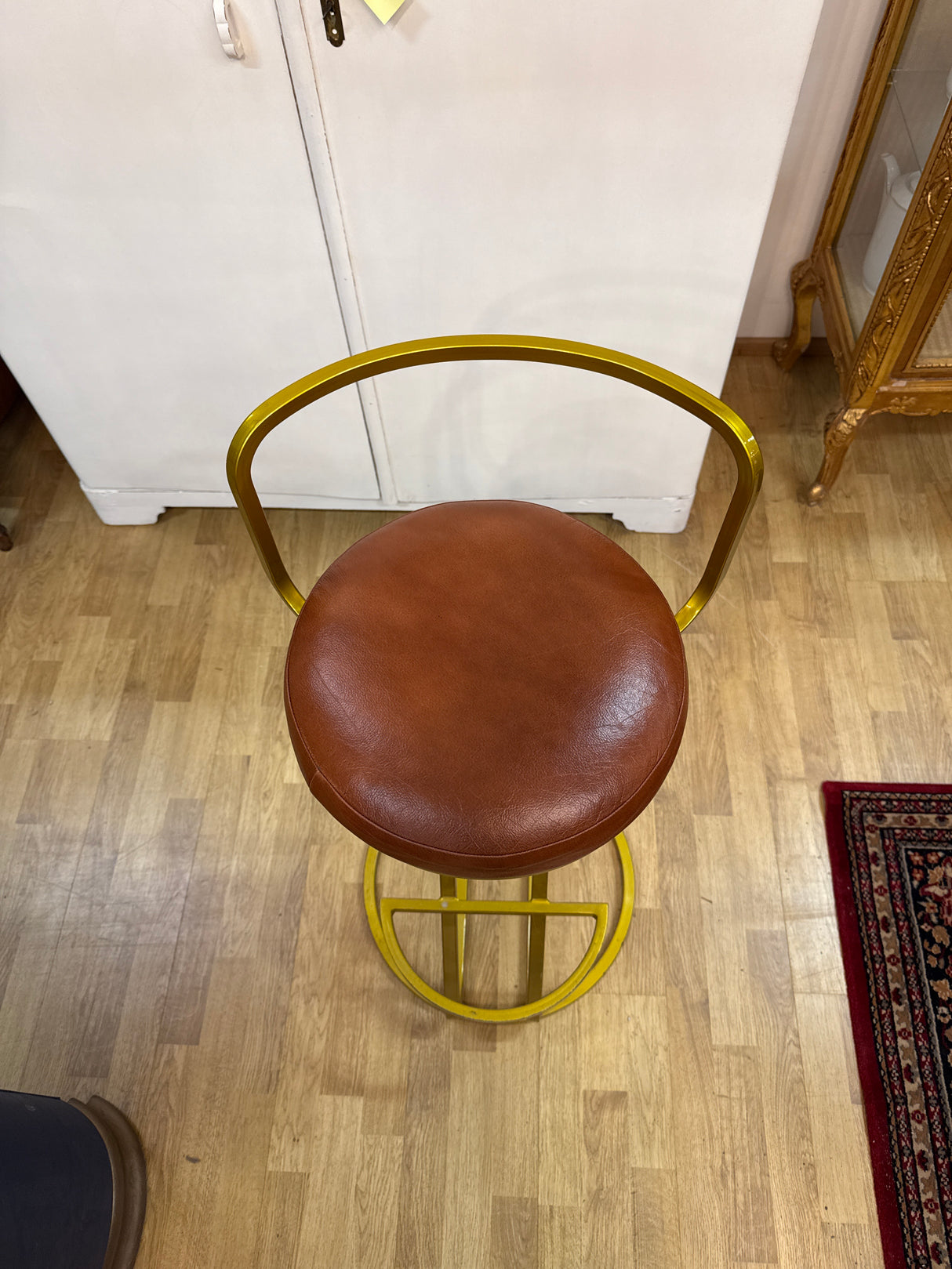 Bar stool