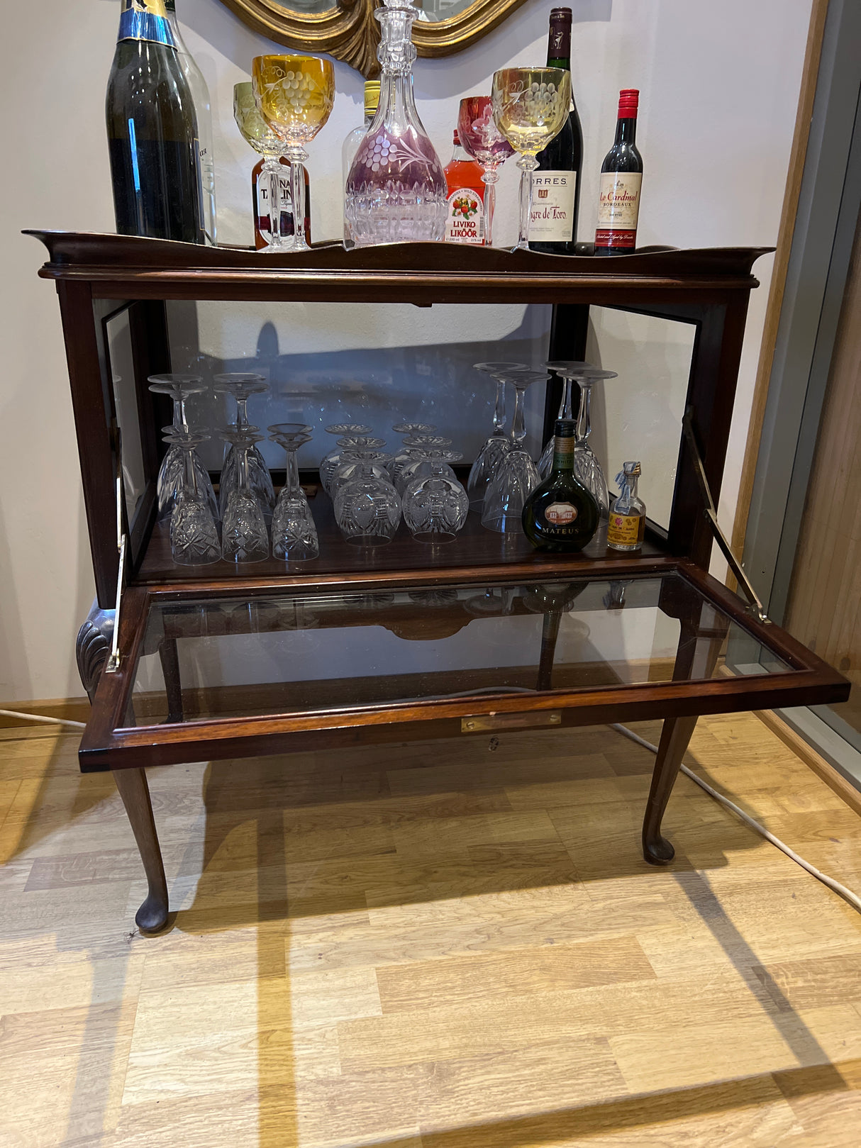 Rococo cocktail display case