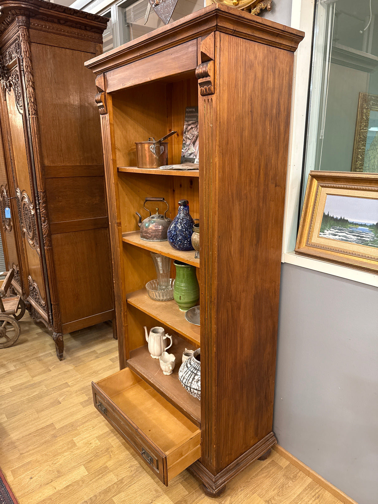 Kaunis avohyllykkö L.91cm, S.44.5cm, K.189cm