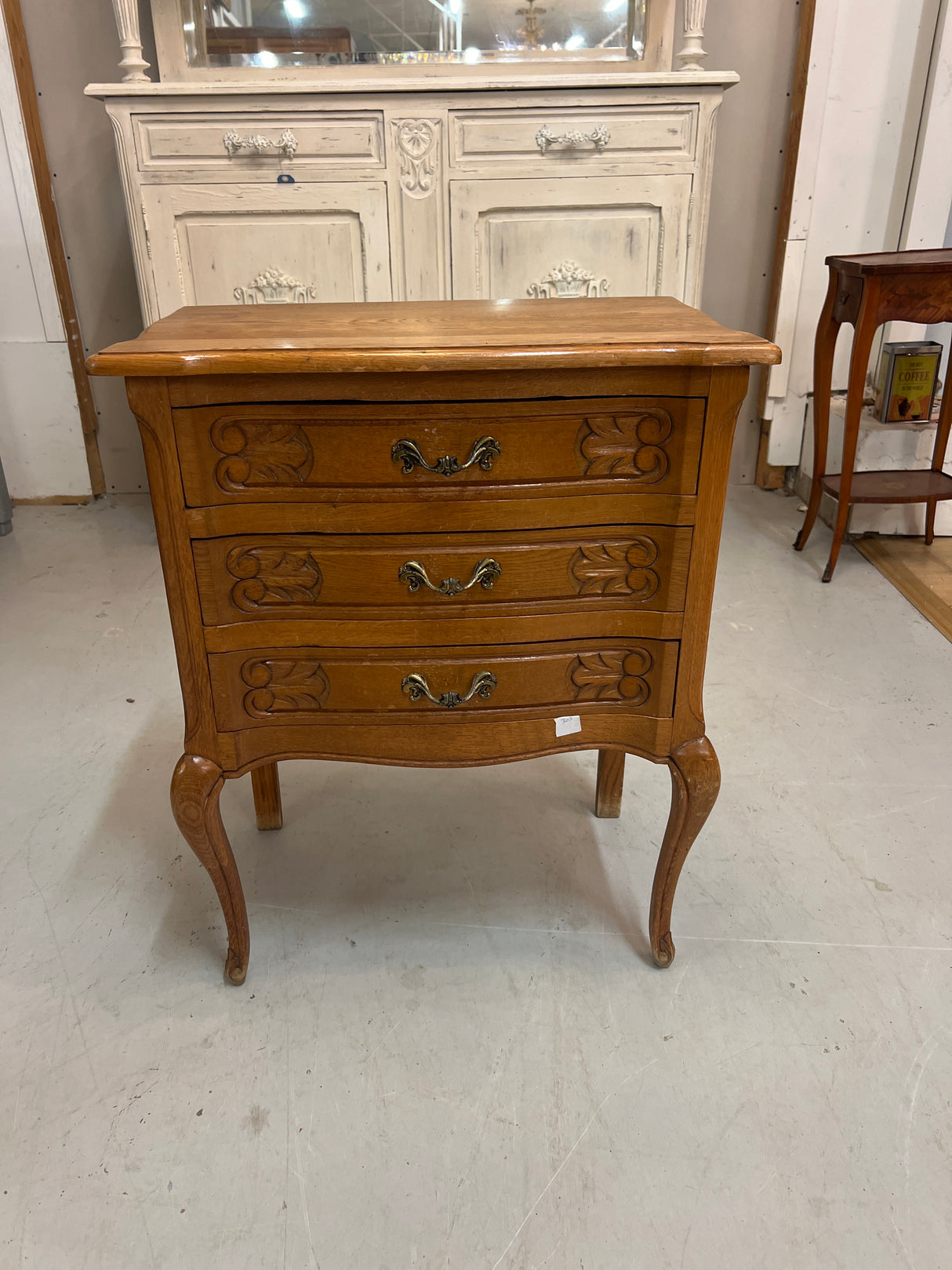 Rokokoo lipasto L. 59cm, S. 36cm ja K. 73cm