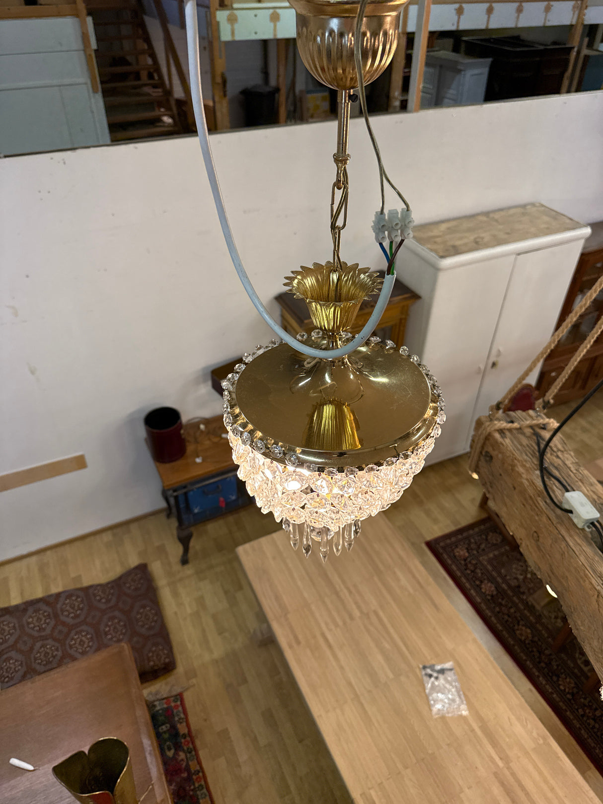 Kristallivalaisin K.42cm (ilman ketjua) H.25cm