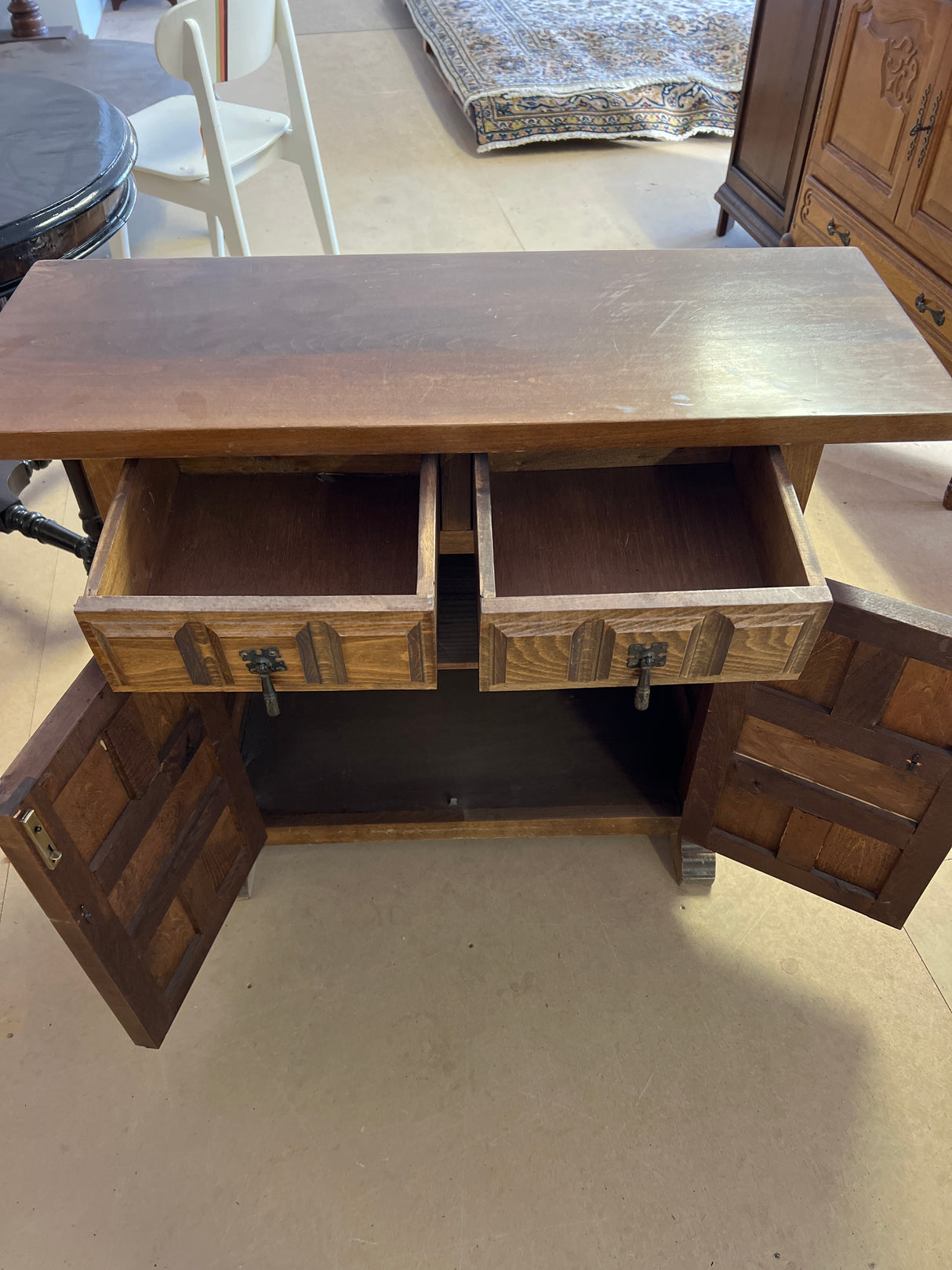 Tammilipasto L. 90cm, S. 33,5cm ja K. 75cm