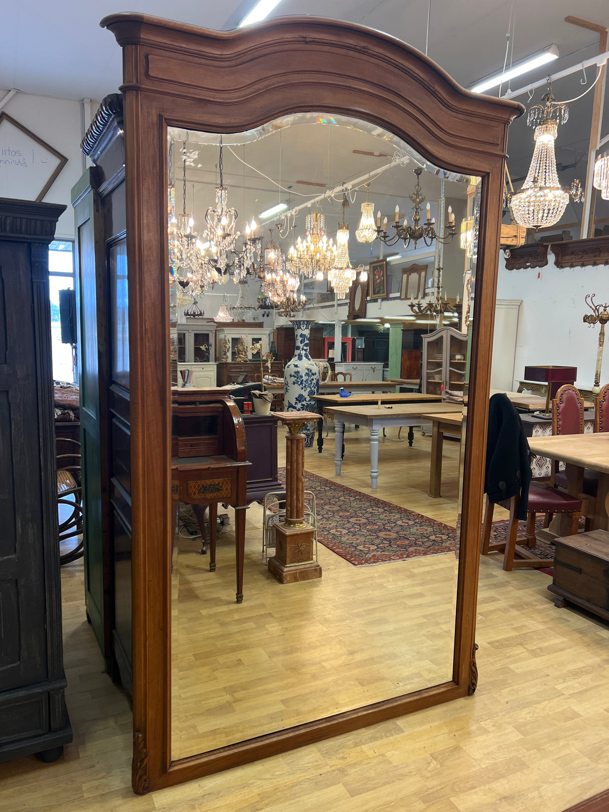 Giant facet-cut mirror with hardwood frame. W. 140cm and H. 241cm