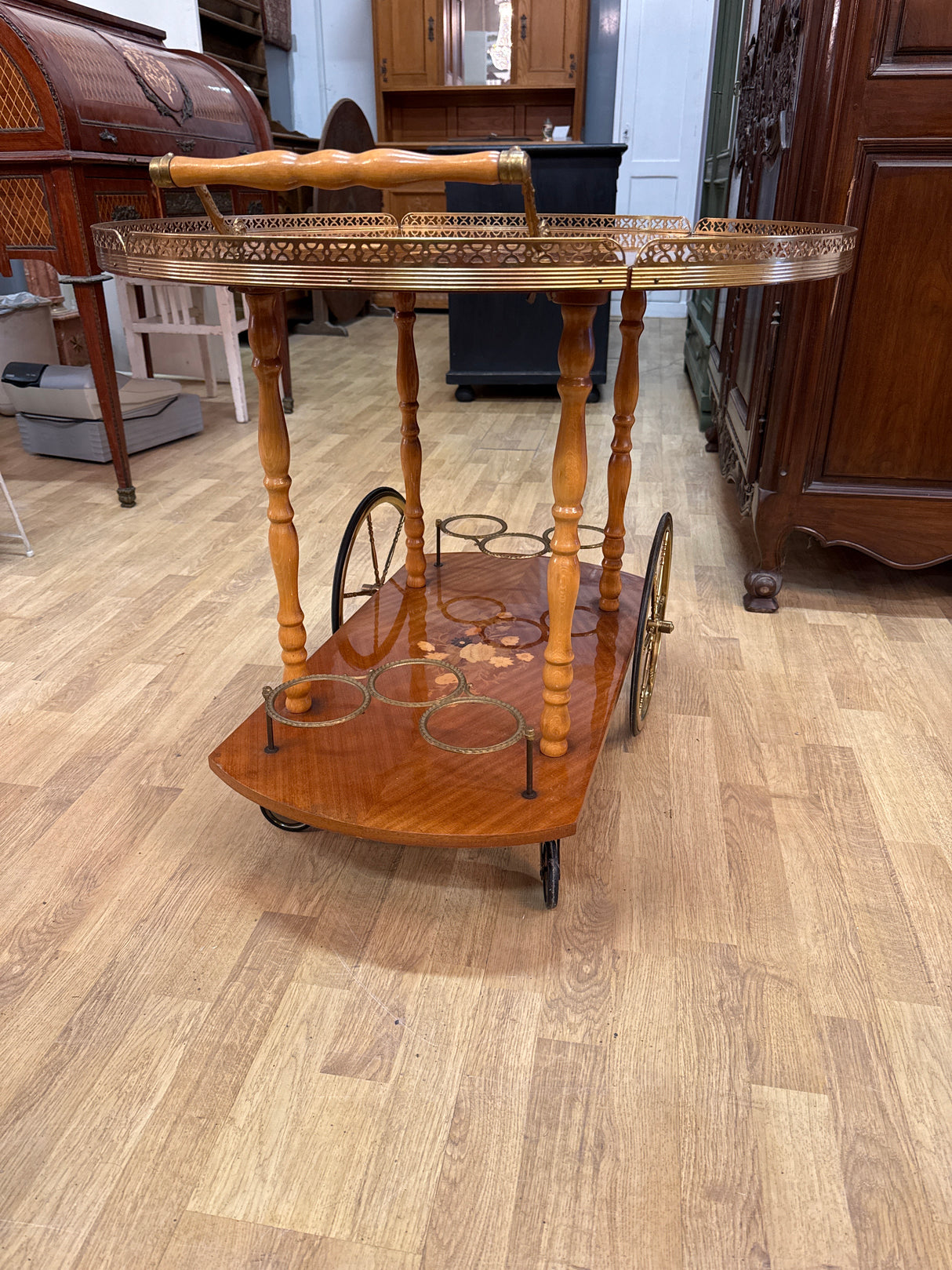 Gorgeous Italian serving trolley