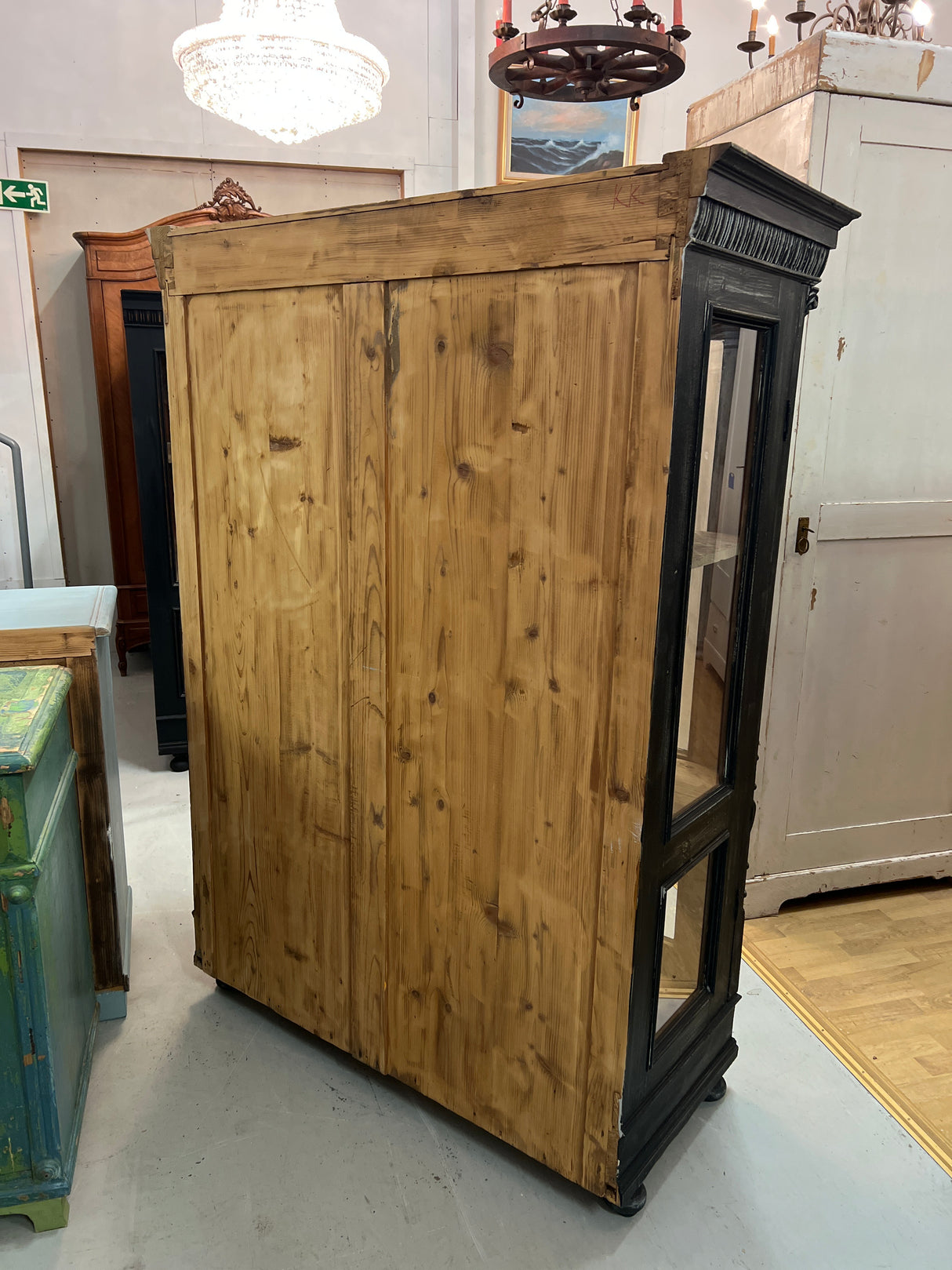 Display cabinet