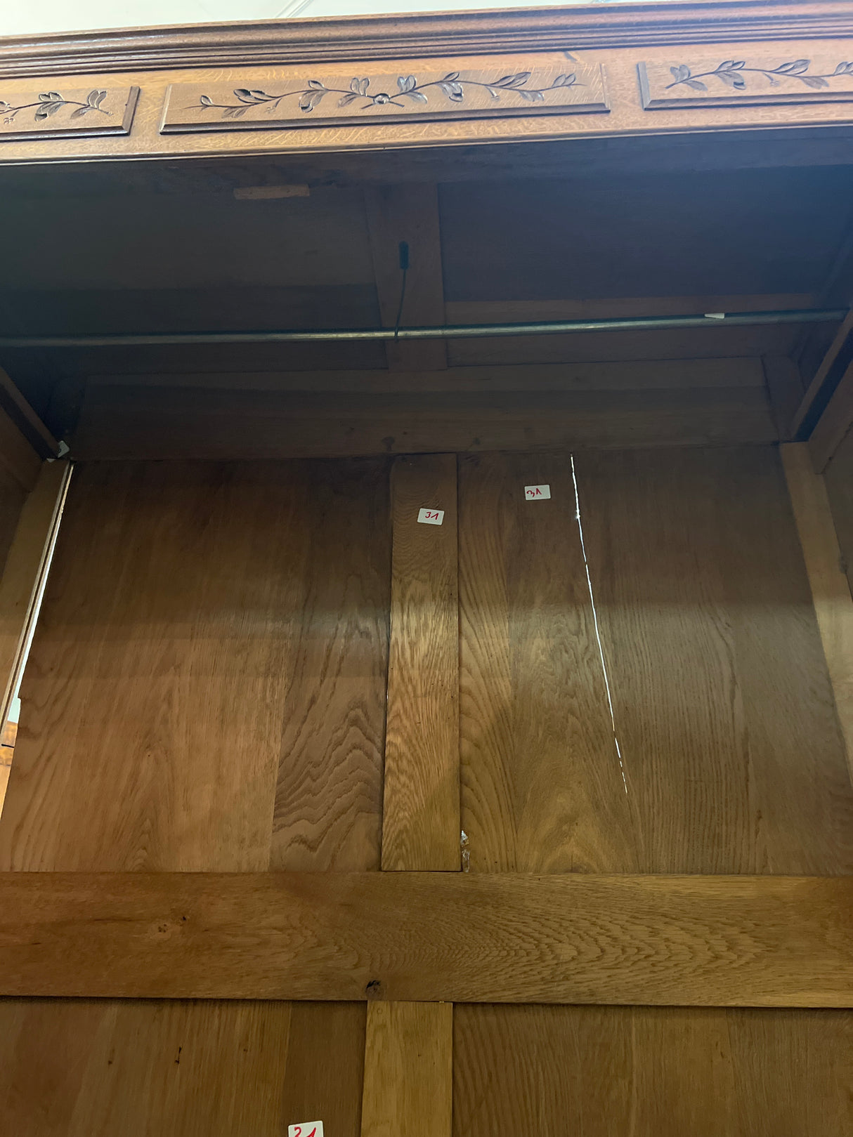 Upea jugend vaatekaappi L. 130cm, S. 57cm ja K. 207,5cm