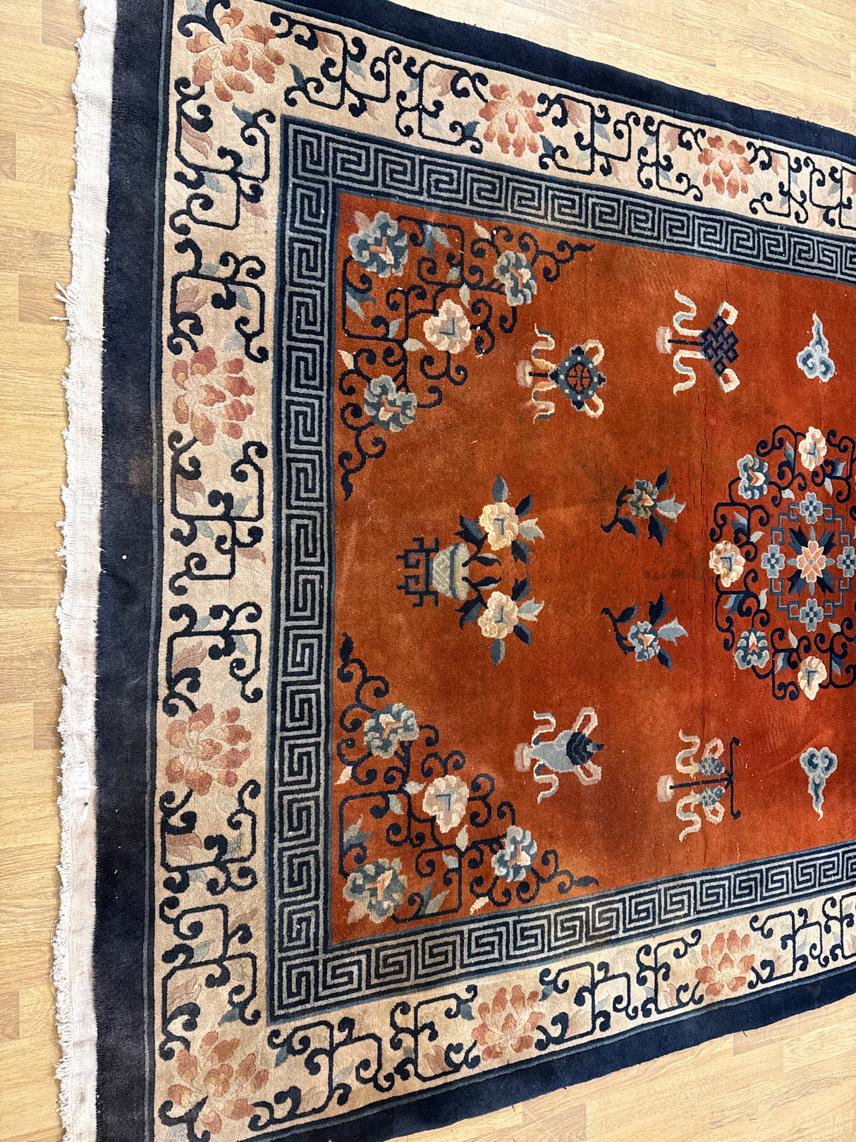 Chinese wool rug 180cm x 280cm