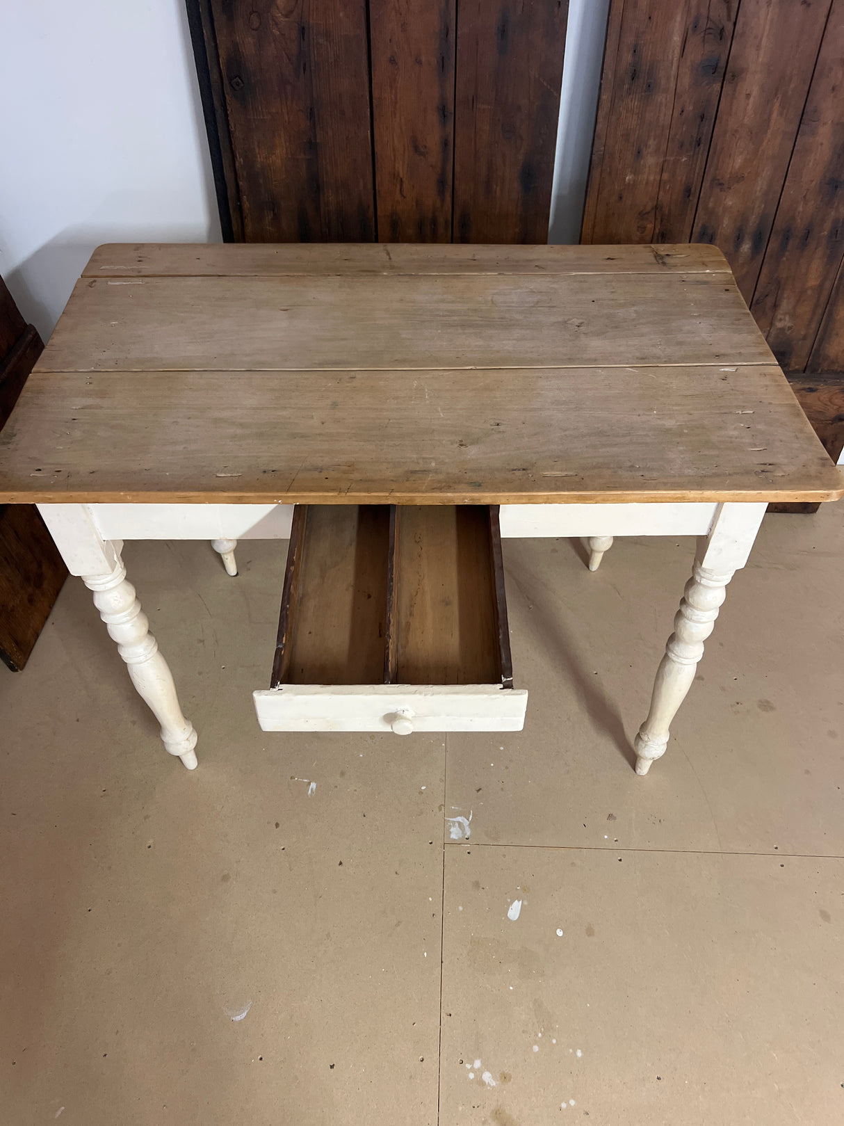 Small desk W.111cm, D.67.5cm and H.77cm