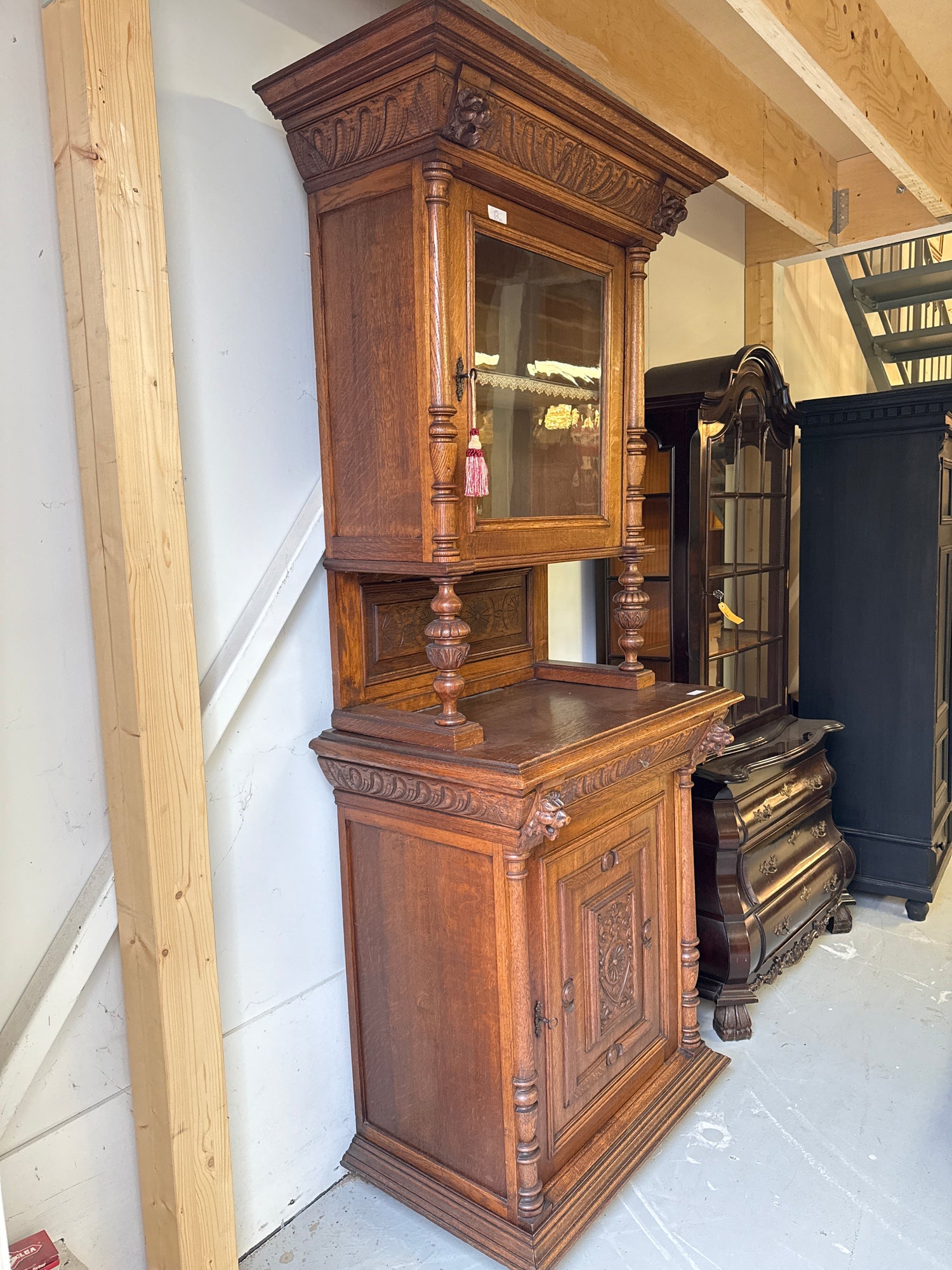 Renesanssi kartanokaappi L.99.5cm, S.55.5cm, K.223.5cm