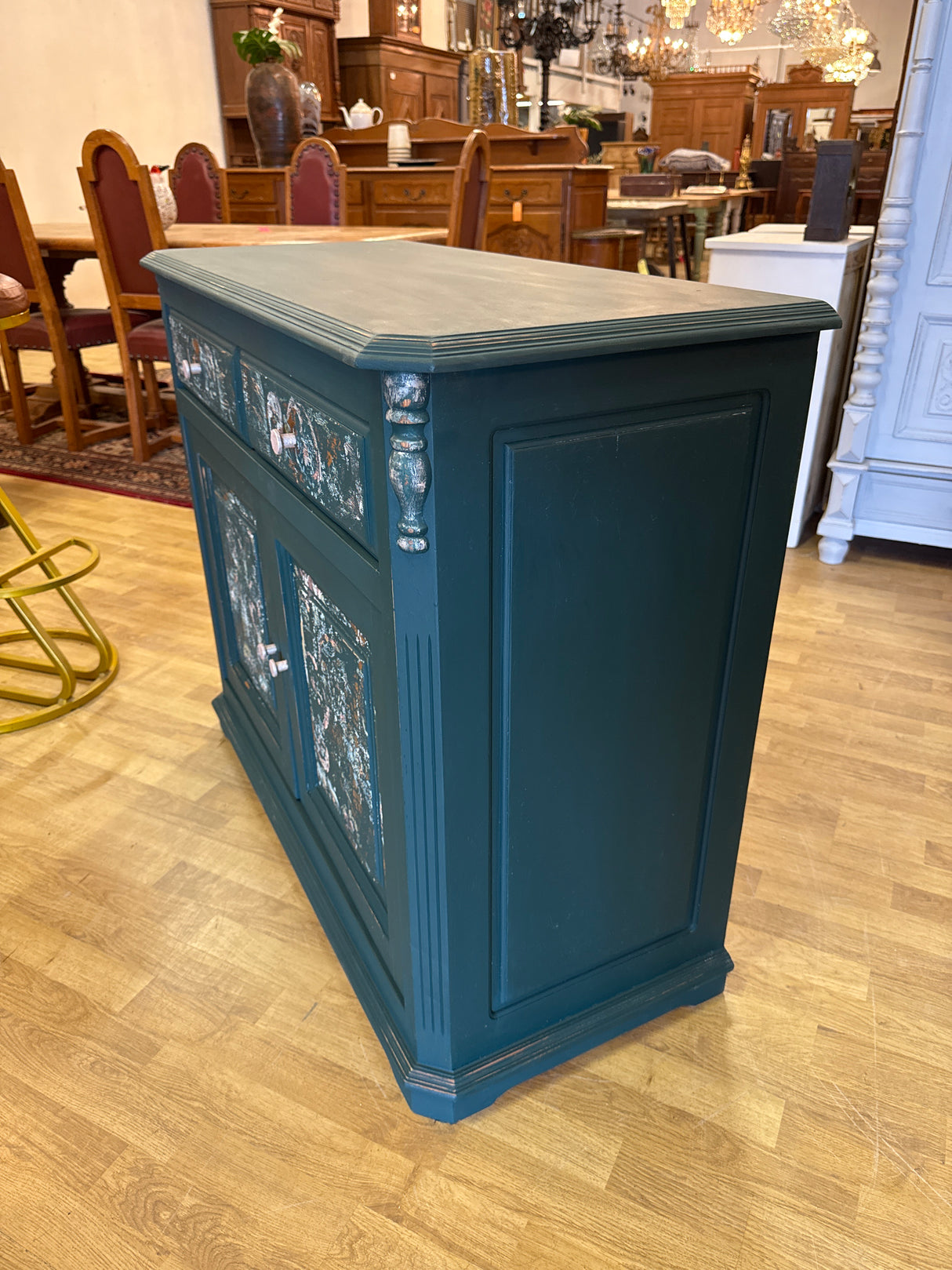 Maalattu senkki L.102cm, S,44.5cm, K.86.5cm