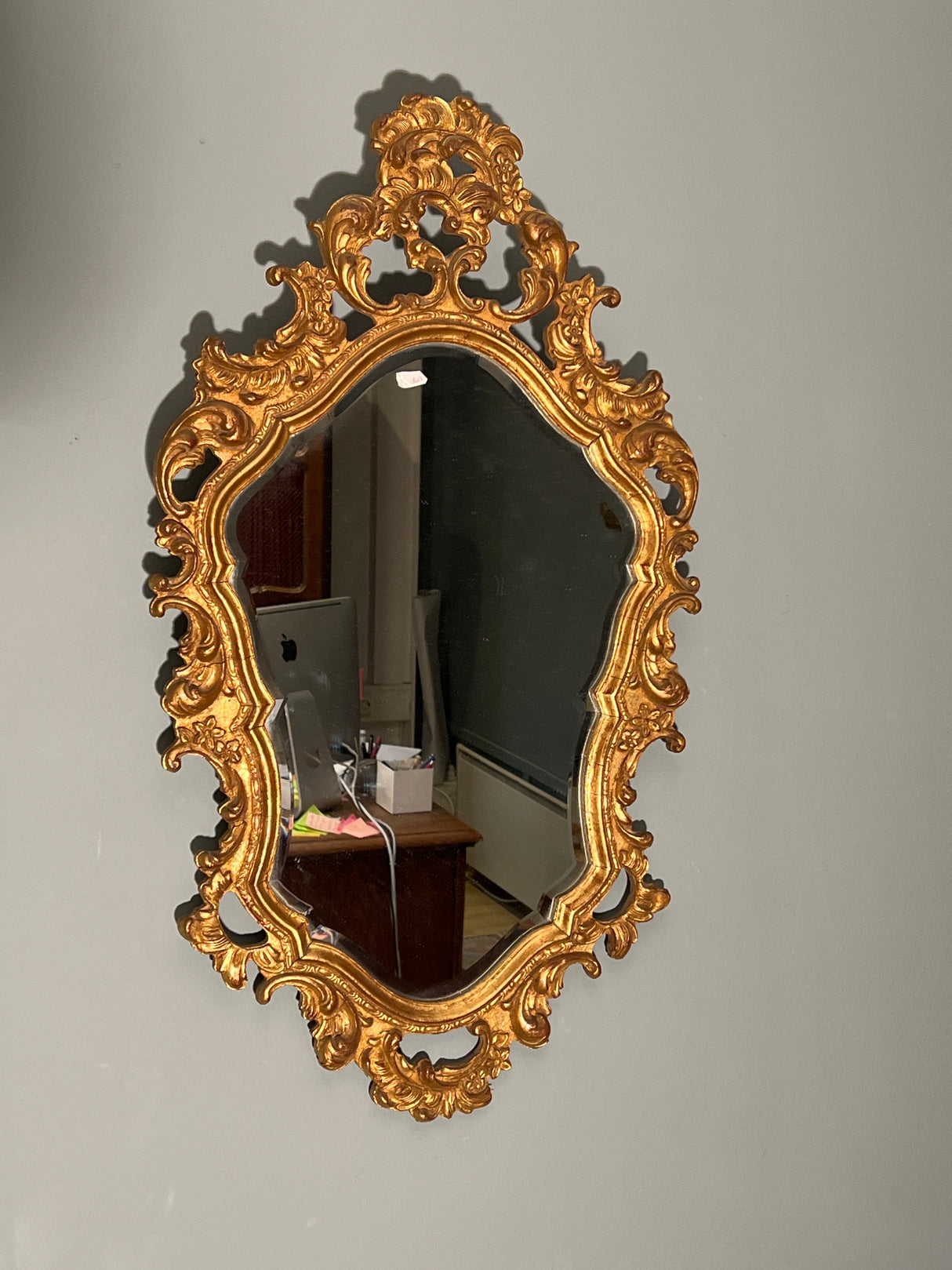 Upea fasettihiottu rokokoo peili K. 81cm ja L. 46,5cm