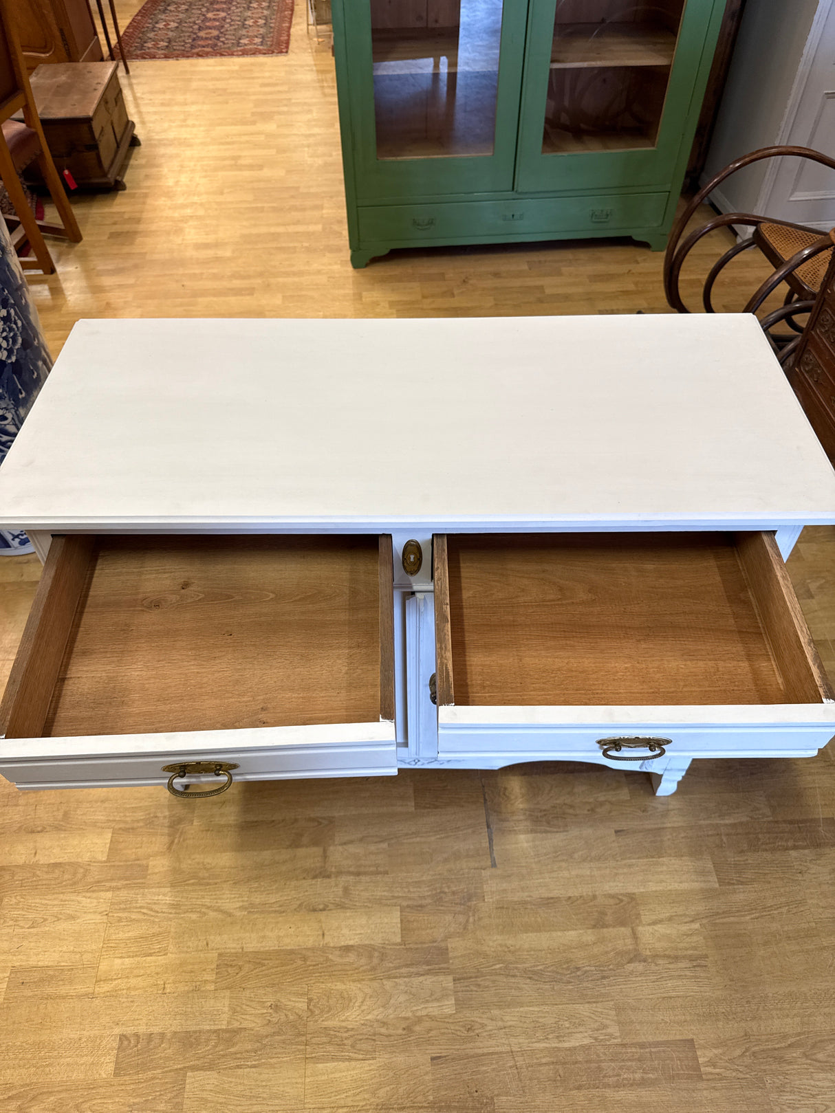 Light gray Art Nouveau sideboard W.120cm, D.50cm, H.87cm