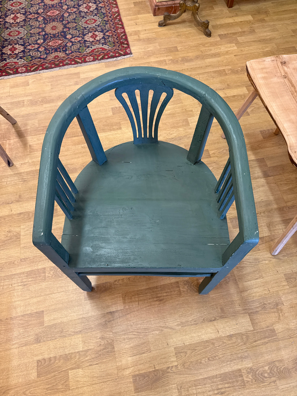 Kaunis turkoosi tuoli L.55cm,S.53cm,istuinkorkeus 48cm