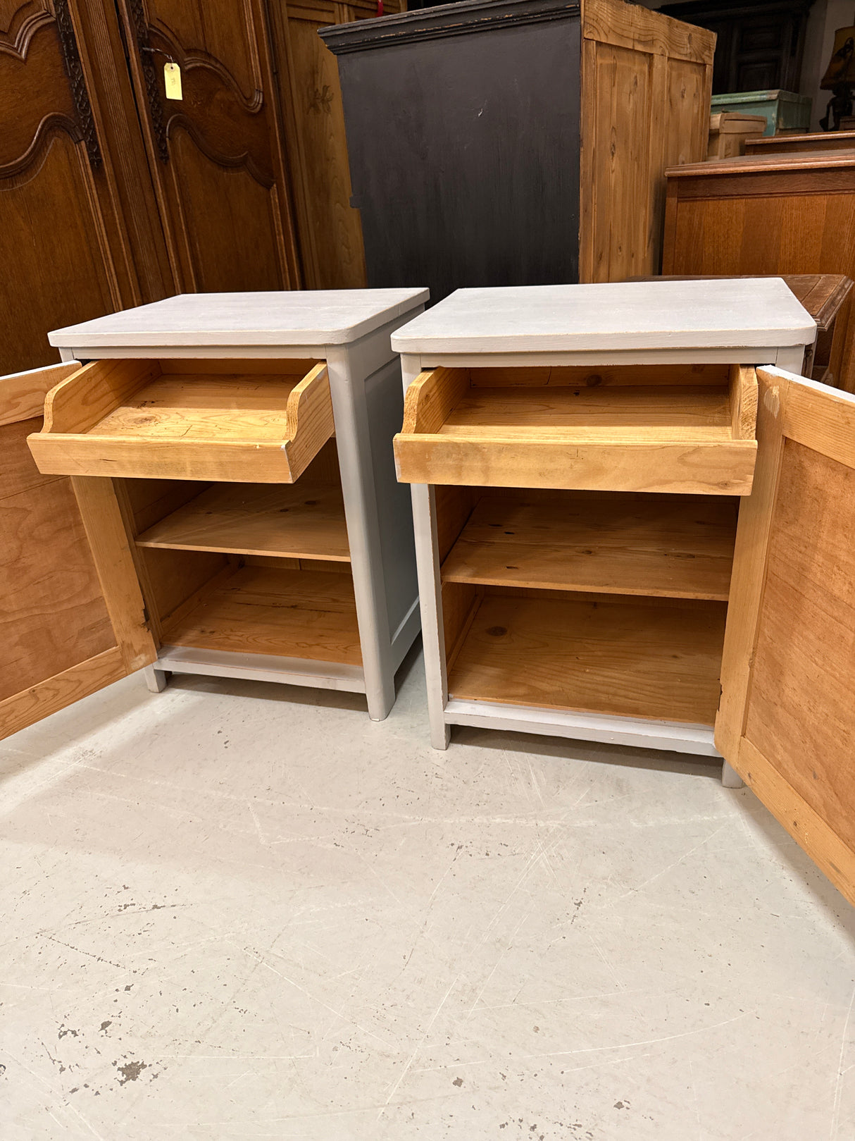 Light gray pair of bedside tables W.47cm, D.37cm, H.62cm