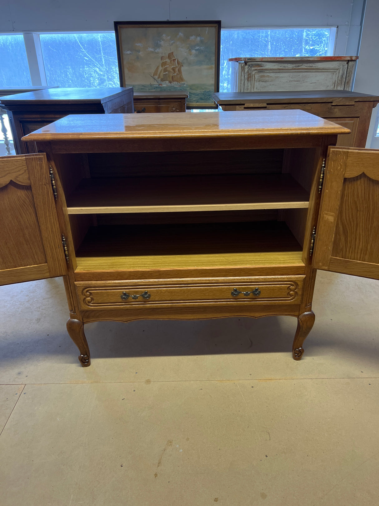 Rokokoo lipasto L. 88,5cm, S. 44,5cm ja K. 84cm