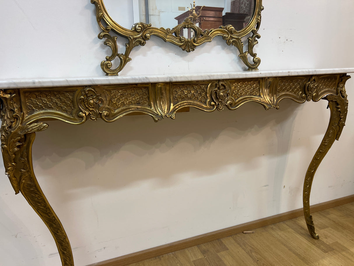 Beautiful mirror console L. 139cm, W. 29cm and H. 217cm.