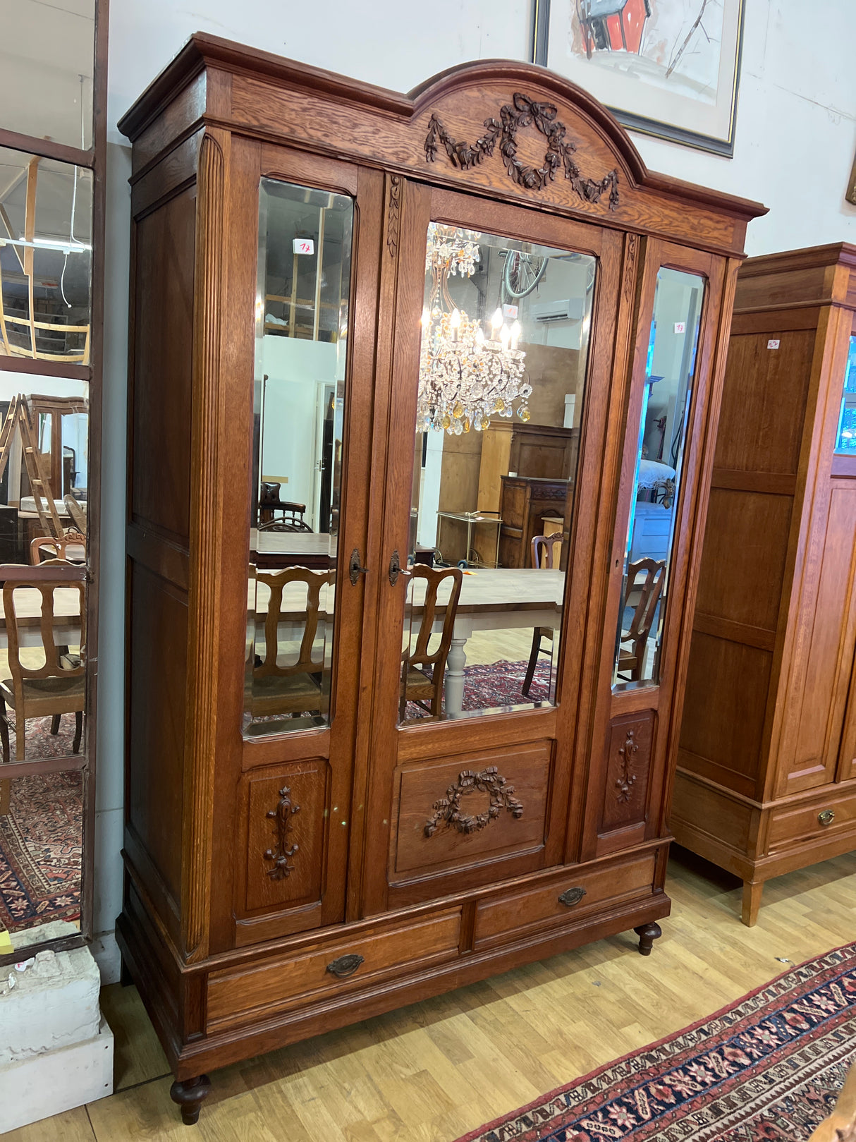 Upea jugend vaatekaappi L. 148cm, S. 58,5cm ja K. 223cm