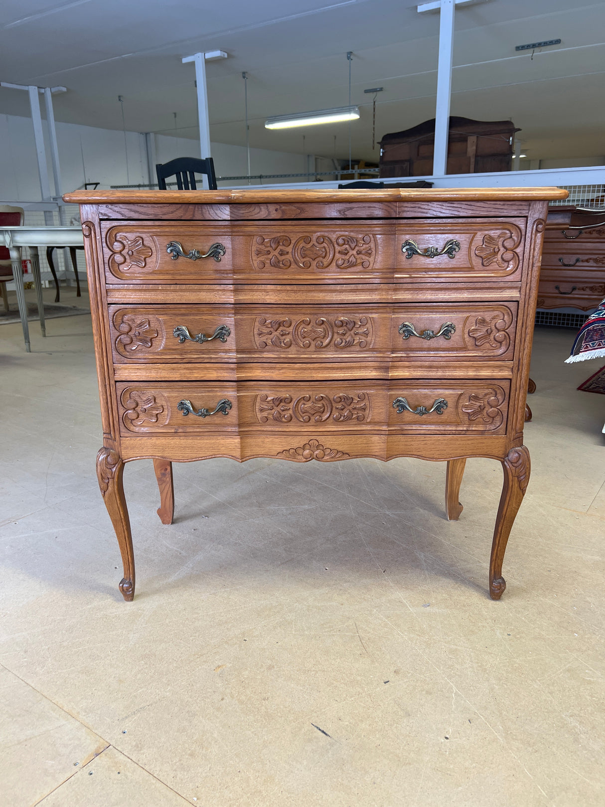 Rococo chest of drawers