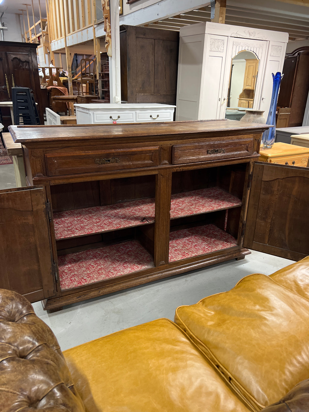 Senkki 1800-luvulta L. 165,5cm, S. 52,5cm ja K. 105,5cm.