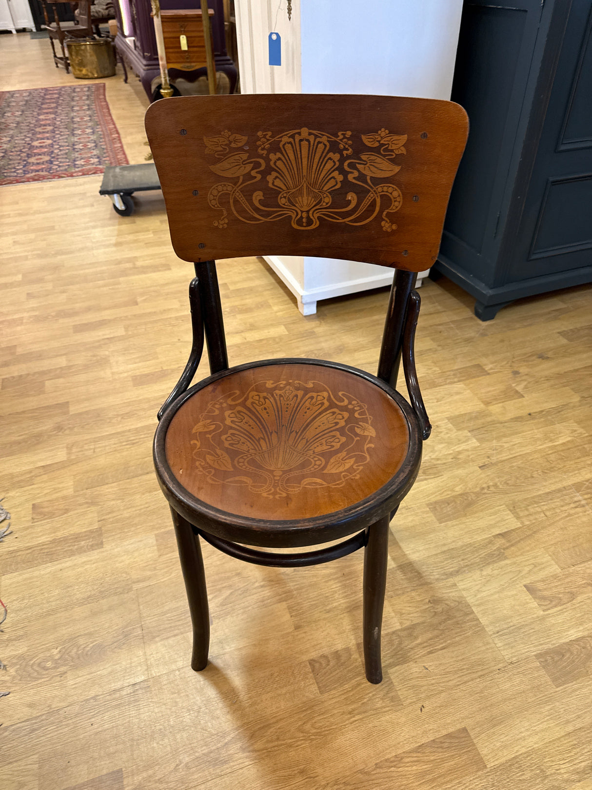 Thonet tyyliset tuolit L.43cm,S.44cm,K.77cm