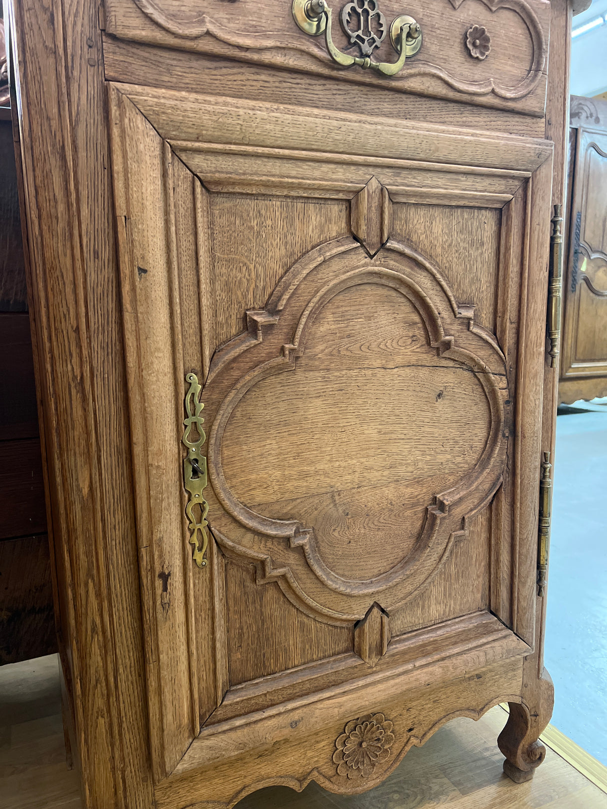 Super nice rococo small cabinet, W. 72cm, D. 39cm and H. 113cm