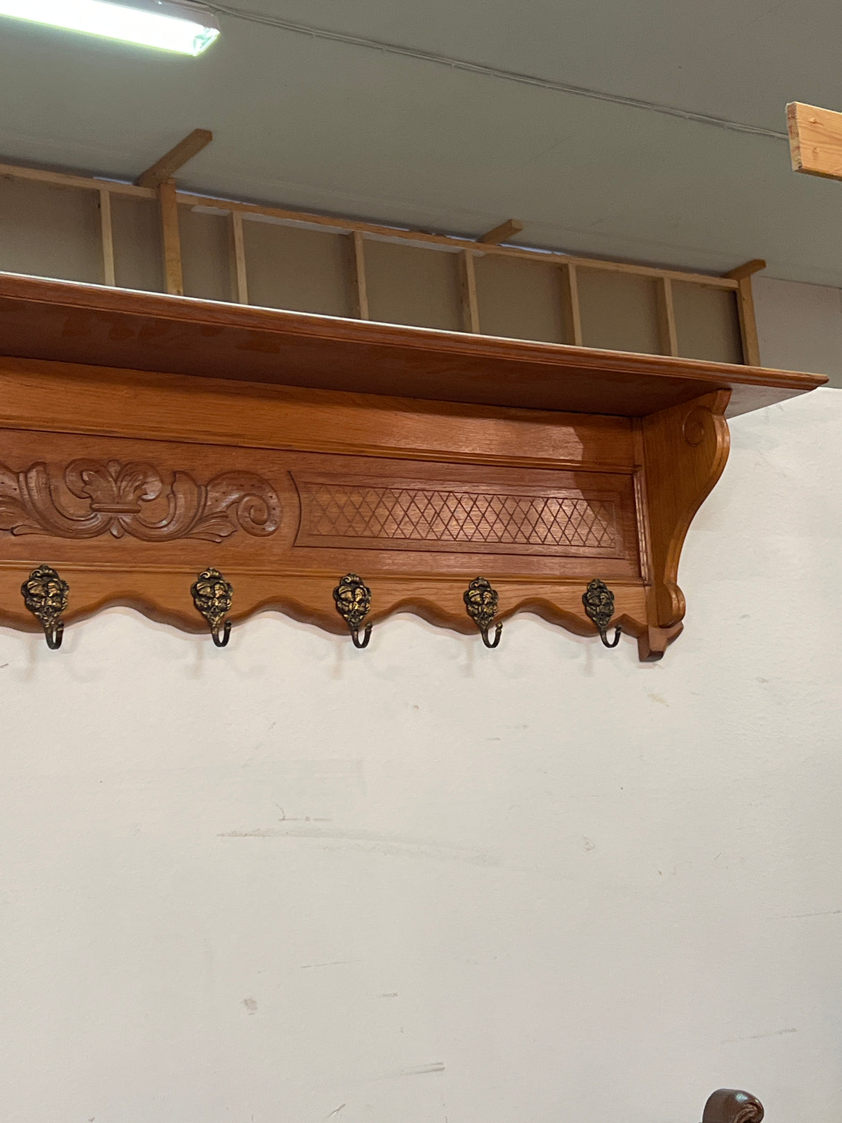 Wall coat rack