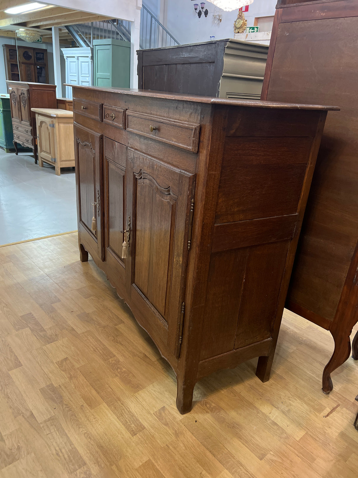 Tammi senkki L. 172cm, S. 53,5cm ja K. 125cm