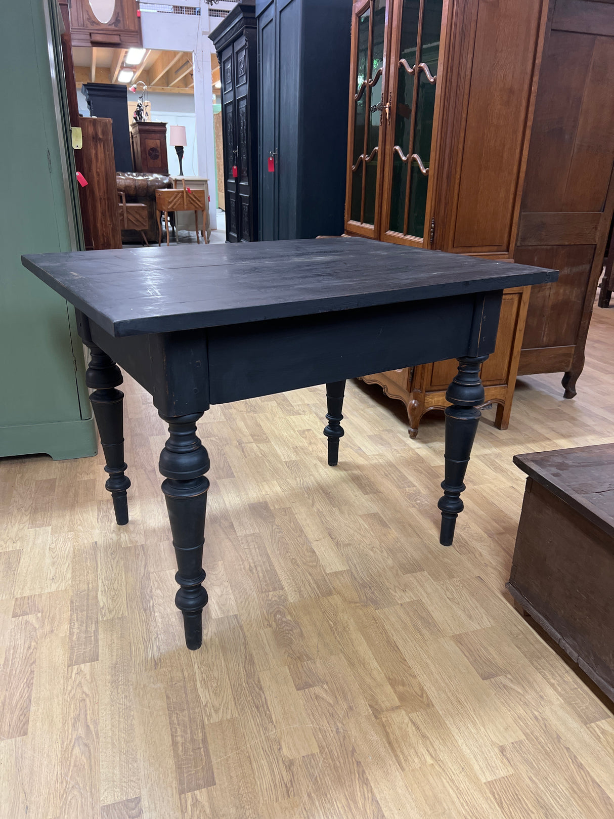 Beautiful Renaissance table, L. 106cm, W. 80cm and H. 78cm