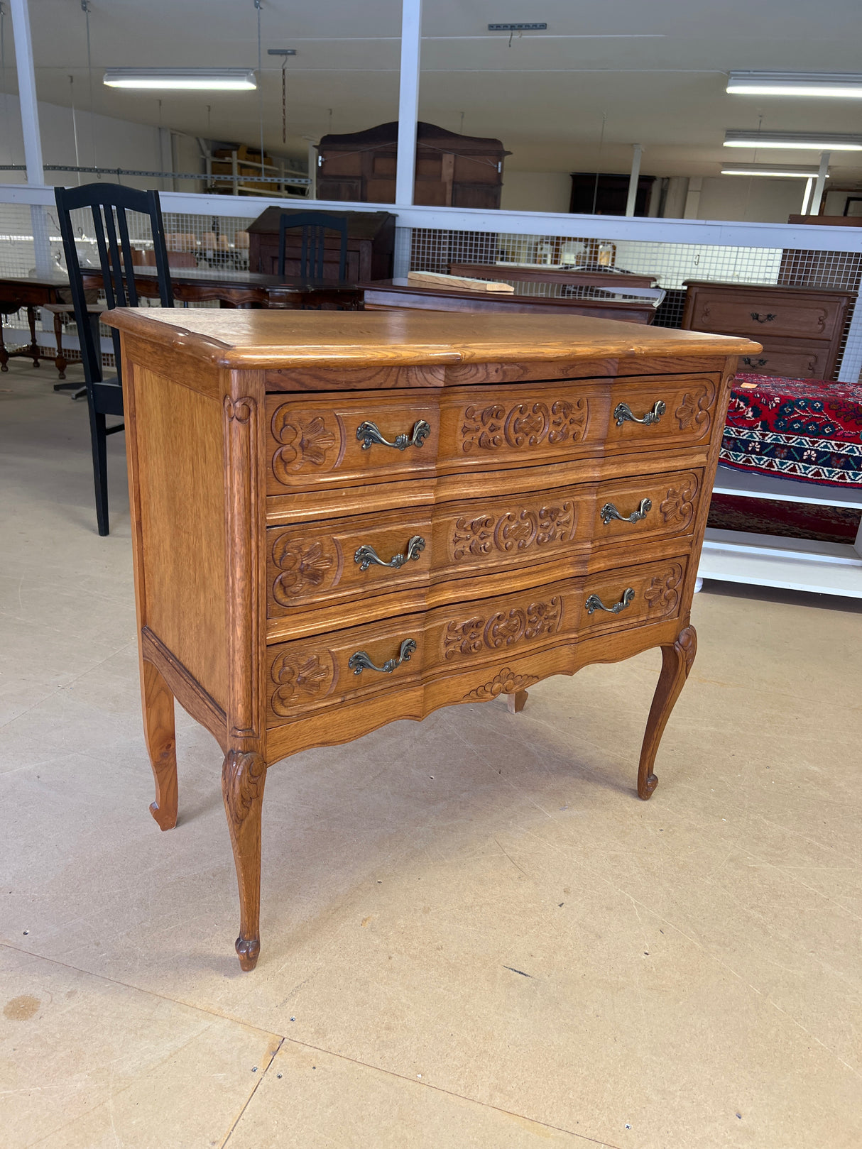 Rococo chest of drawers