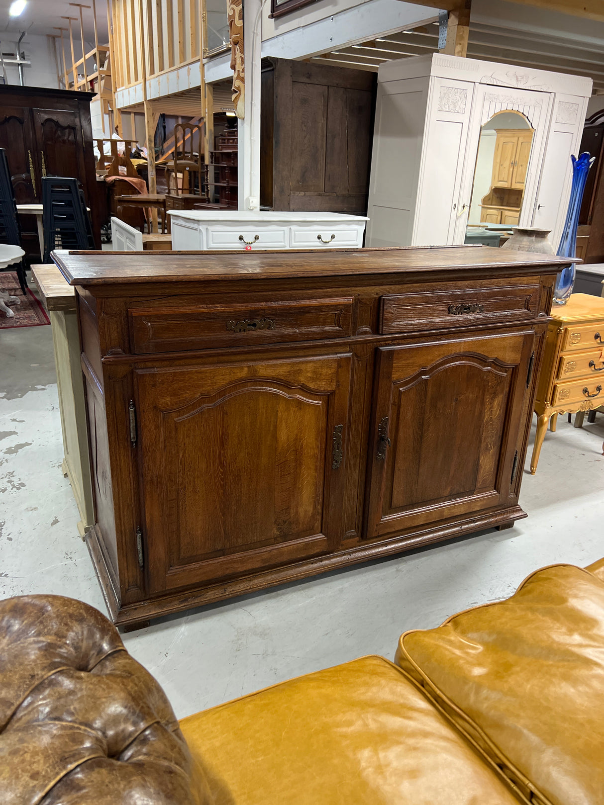 Senkki 1800-luvulta L. 165,5cm, S. 52,5cm ja K. 105,5cm.