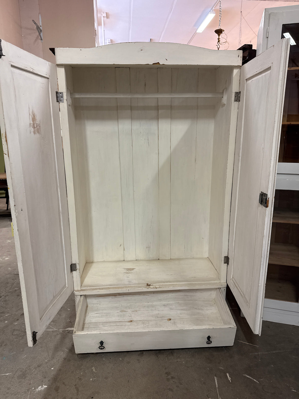 Peasant-style wardrobe W. 114.5cm, D. 45.5cm, H. 196cm