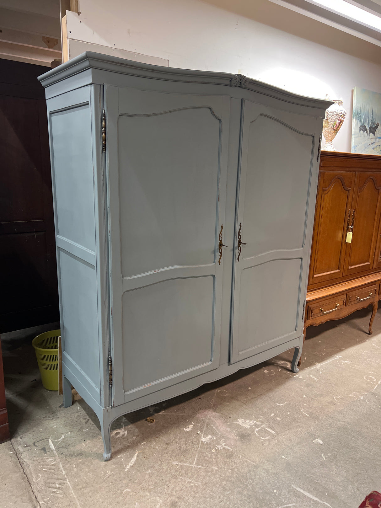 Rokokoo vaatekaappi L.156,5cm, S. 60cm ja K. 186,5cm