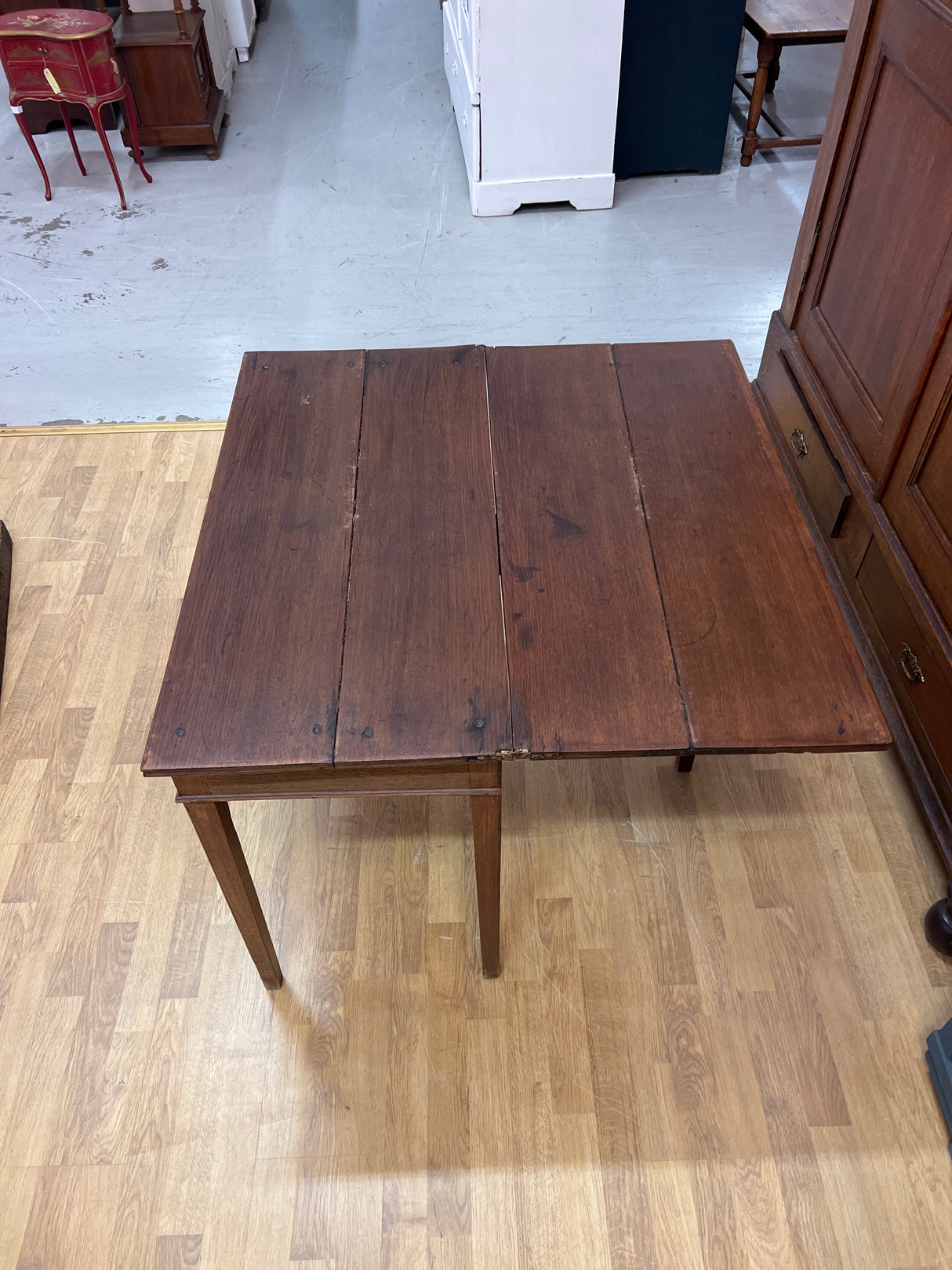 Klaffipöytä L. 90cm, S. 43,5cm ja K. 71,5cm