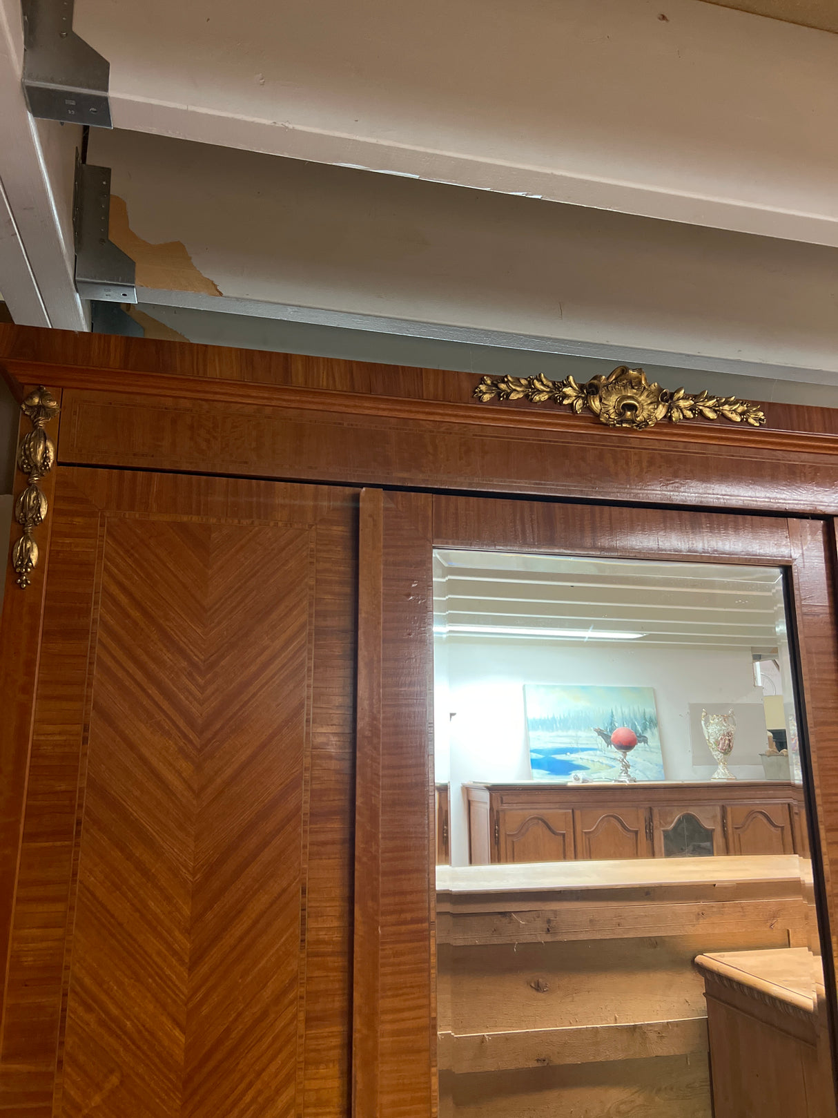 Empire wardrobe