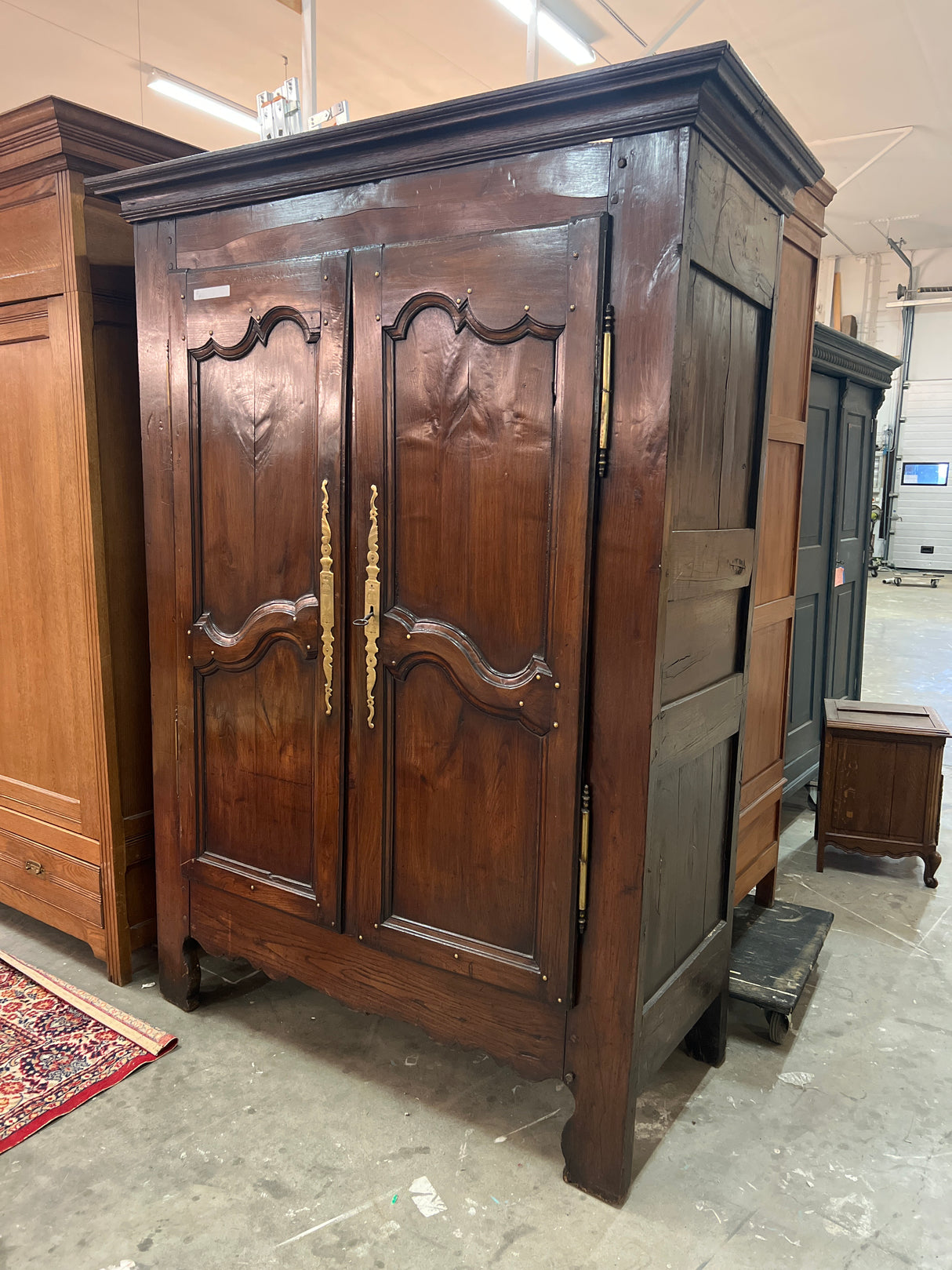 1800-luvun vaatekaappi