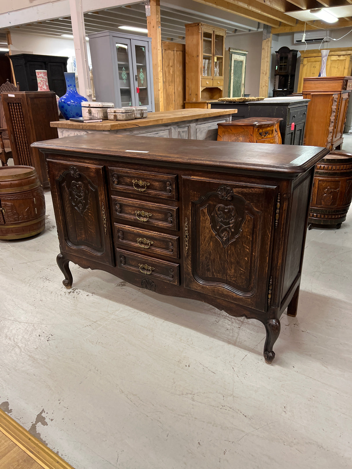 Rokokoo senkki L. 140cm, S. 46,5cm ja K. 88cm