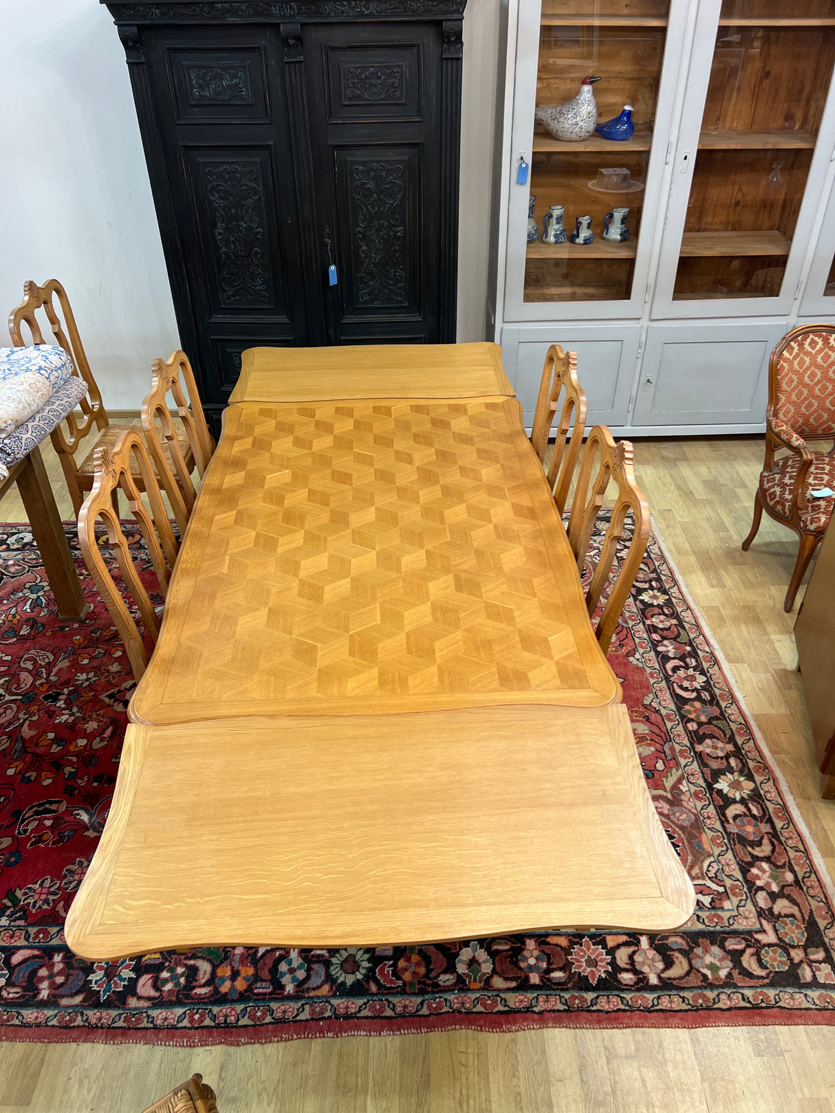 Rokokoo ruokailuryhmä (pöytä + 6 tuolia)