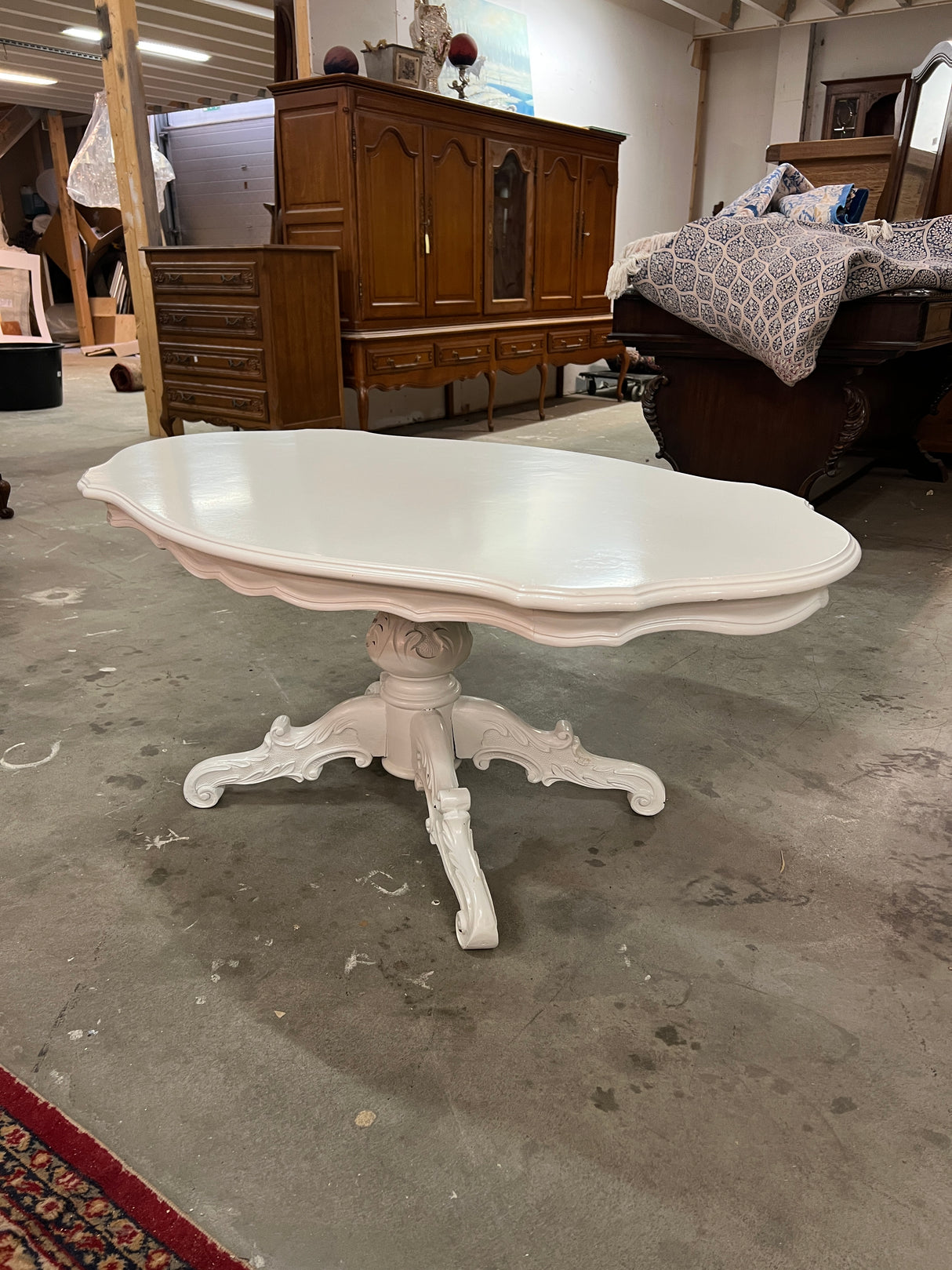 Italian coffee table (Width 120cm, depth 71cm and height 53cm)