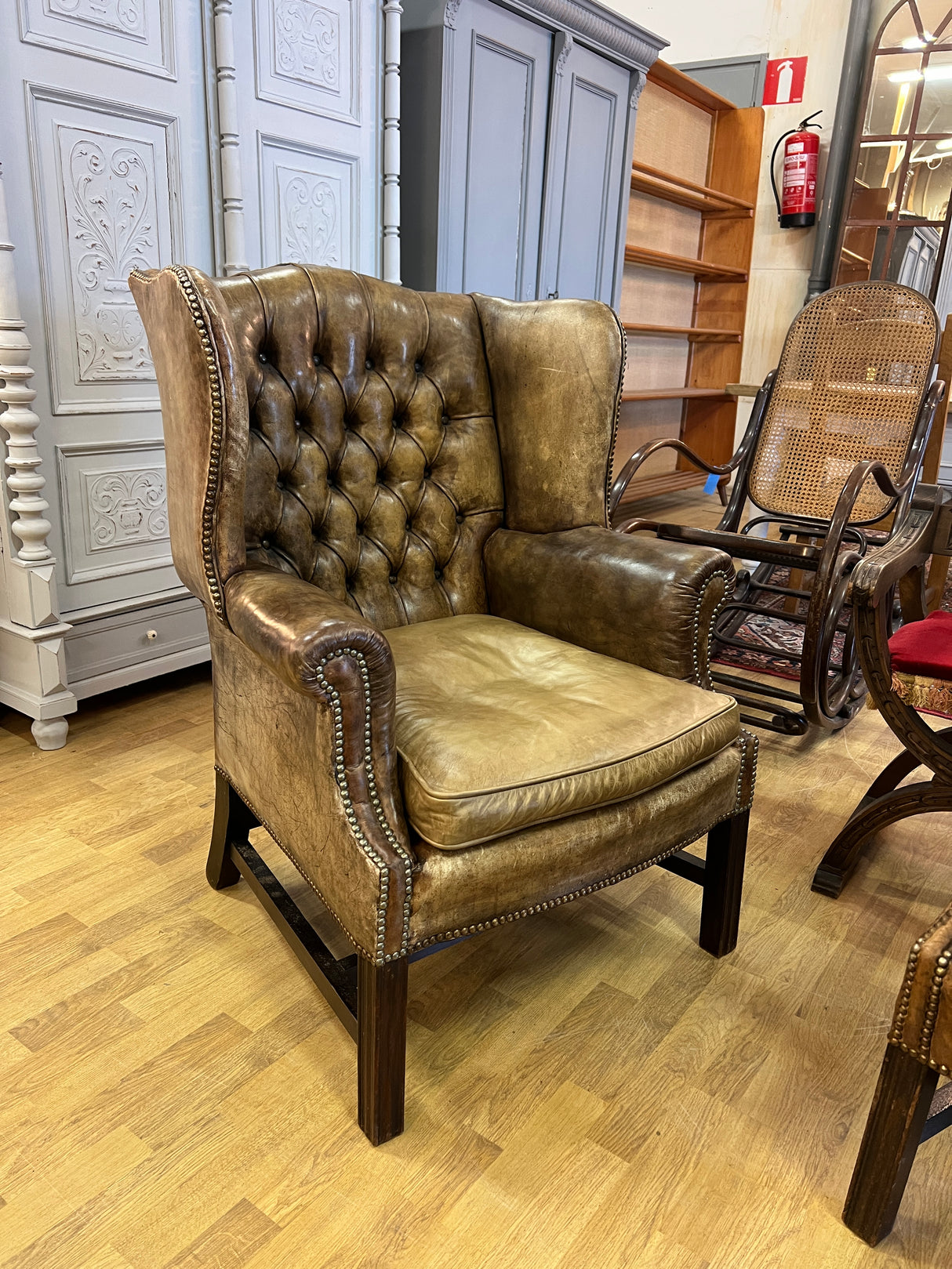 Chesterfield lounge chair L. 78cm, SN70cm and H.104cm.