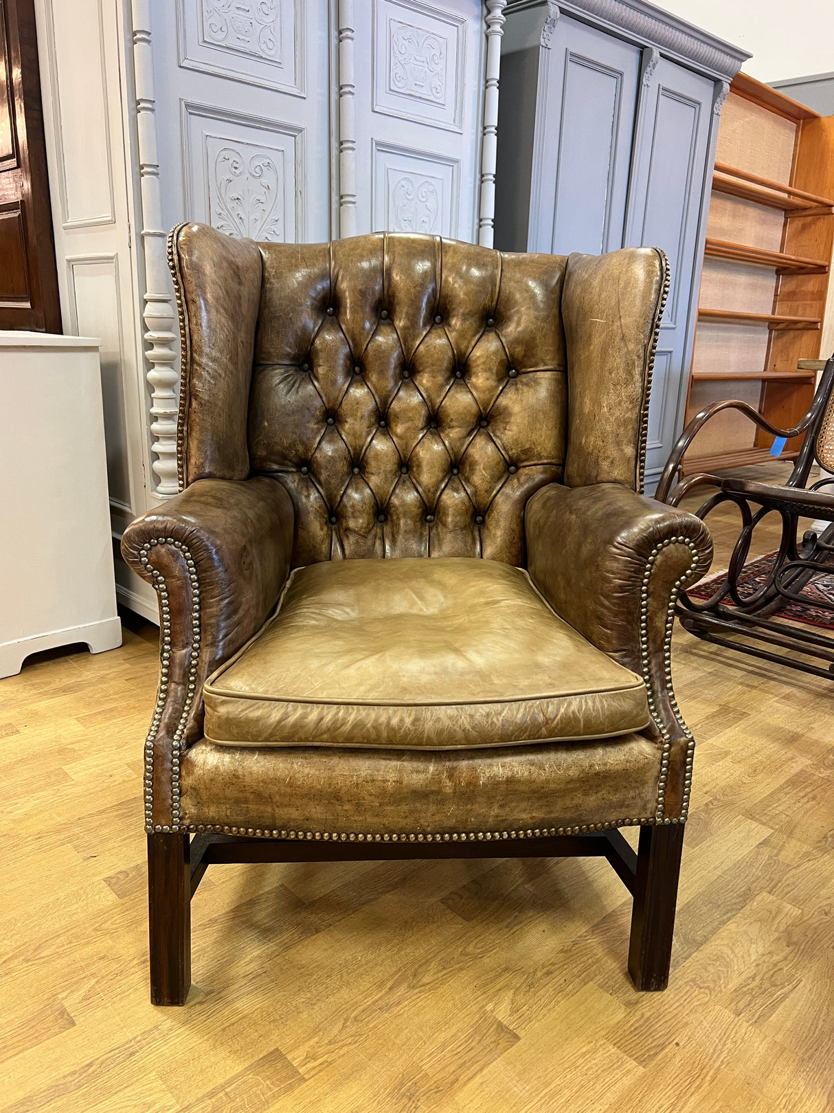 Chesterfield lounge chair L. 78cm, SN70cm and H.104cm.