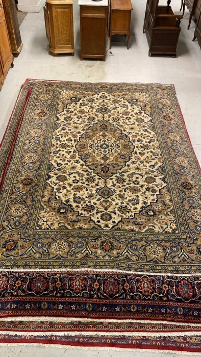 Upea aito käsinsolmittu villamatto 285cm x 190cm Yäzd