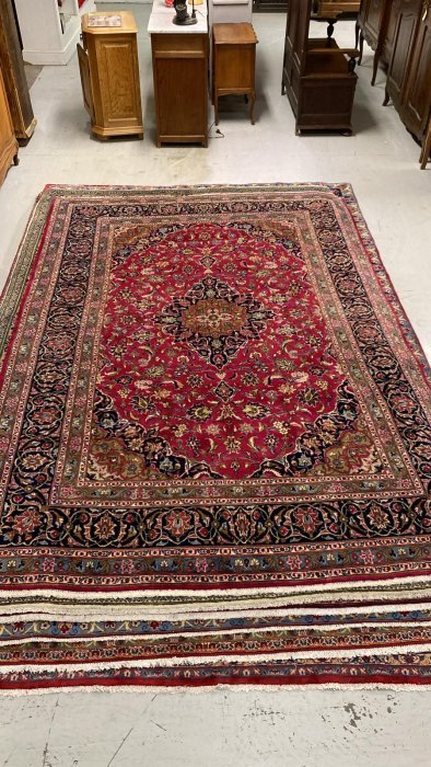 Gorgeous authentic hand-knotted wool rug 280cm x 192cm Kashmer