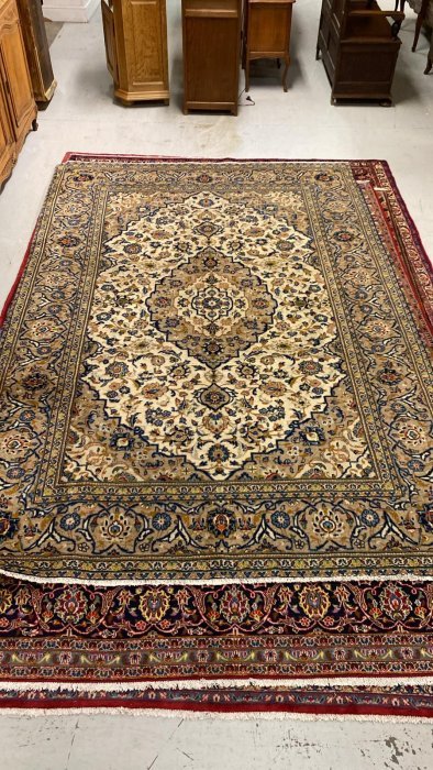 Upea aito käsinsolmittu villamatto 290cm x 190cm Yäzd