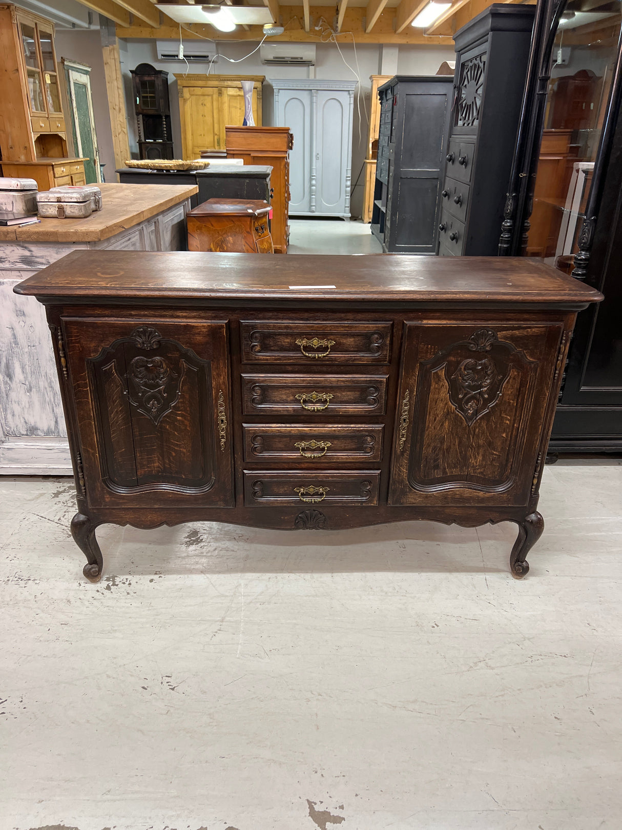 Rokokoo senkki L. 140cm, S. 46,5cm ja K. 88cm