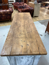 Saareke/senkki/myyntitiski L. 188,5cm, S. 60,5cm ja K. 91,5cm