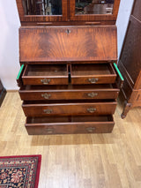 Upea klaffikaappi L. 90,5cm, S. 47,5cm ja K. 215cm