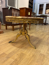 Upea messinki pöytä marmori kannella Halk. 60cm ja K. 45cm