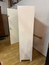 Upea valkoinen vaatekaappi L.117cm, S.45.5cm, K.198cm