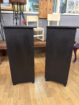 Musta yöpöytäpari L.31cm, S,34cm, K,77.5cm